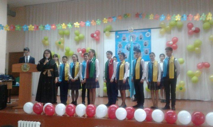 Мектептің өзін-өзі басқару ұйымын ұлықтау сәті
